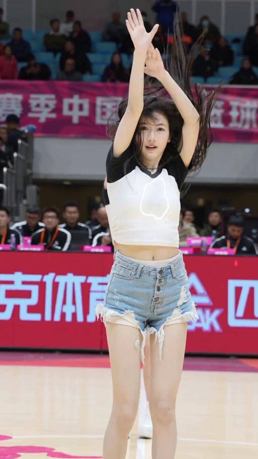 详细阅读:wcba全明星森(wcba全明星赛比赛回放) wcba全明星森(wcba全明星赛比赛回放)